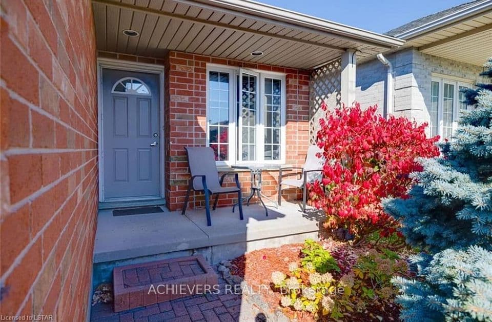 1402 Baycliffe Place, London East, ON N5Y 5N5 – photo 2