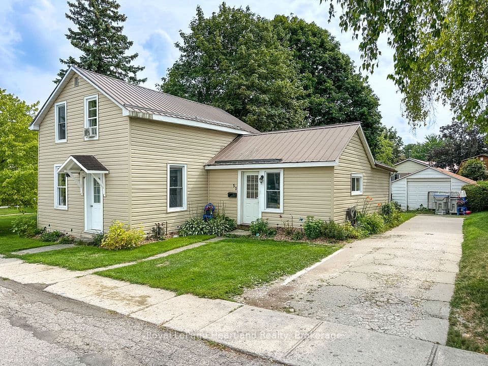51 Side Street, Huron East, ON N0K 1W0 – main photo