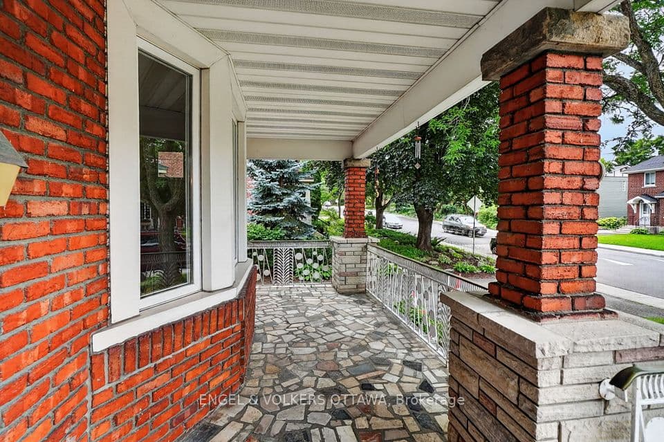 127 Bayswater Avenue, West Centre Town, ON K1Y 2G2 – photo 2