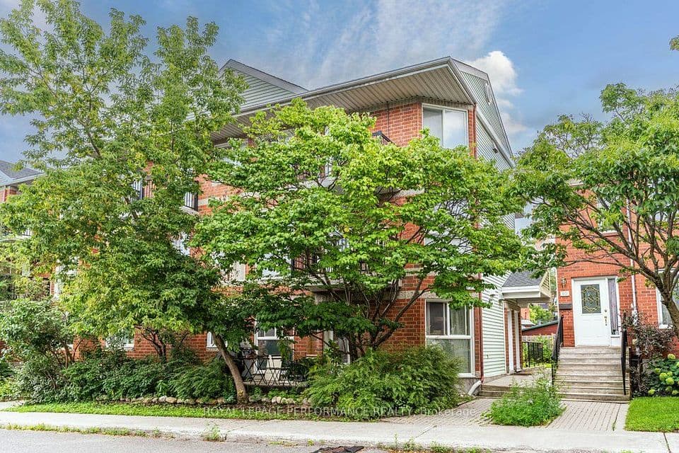6 Omeara Street 3, West Centre Town, ON K1Y 4T1 – main photo