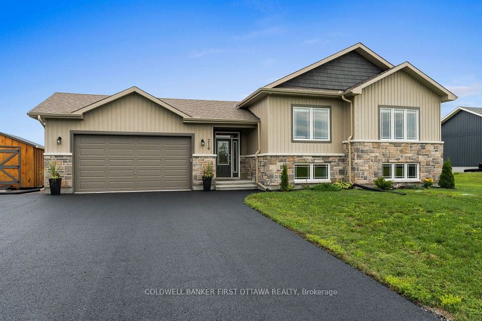 216 Owen Lucas Street, McNab/Braeside, ON K7S 3G8 – main photo