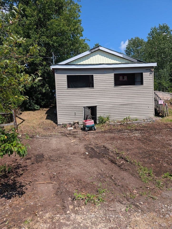 39 94 Highway, East Ferris, ON P0H 1K0 – main photo