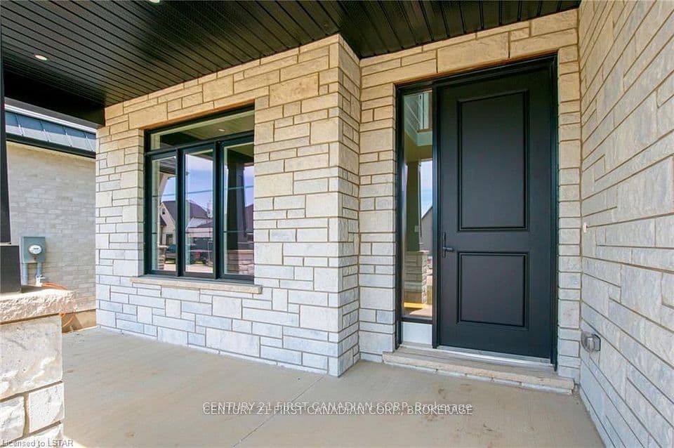58 ASPEN Circle, Thames Centre, ON N0M 2P0 – photo 2