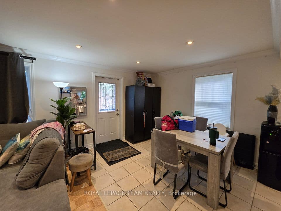 1247 Summerville Avenue, Carlington - Central Park, ON K1Z 8G6 – photo 2