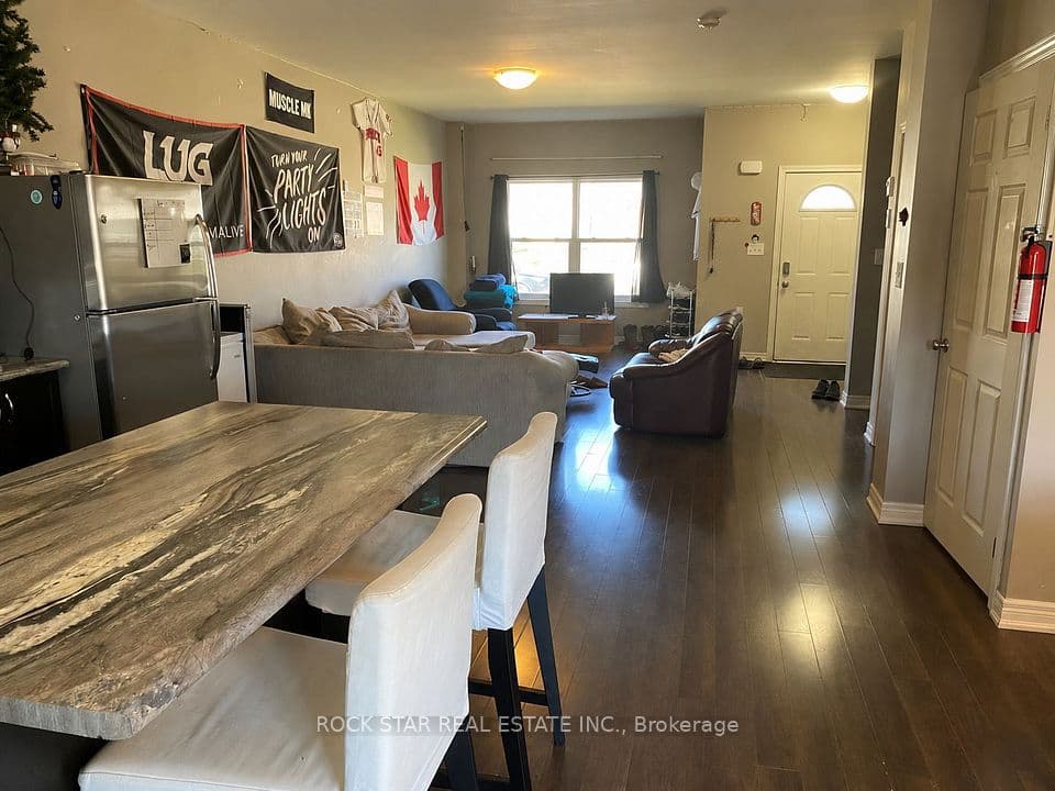 20B CHESTNUT Street E, St. Catharines, ON L2T 1G7 – photo 2