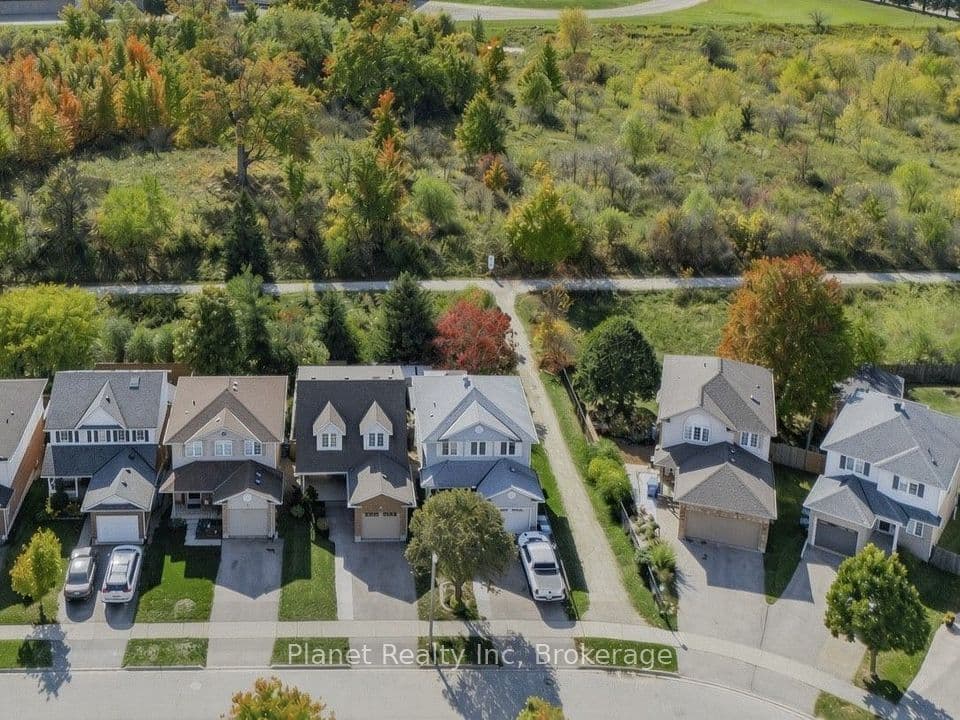 41 Boulder Crescent, Guelph, ON N1G 5A2 – photo 2