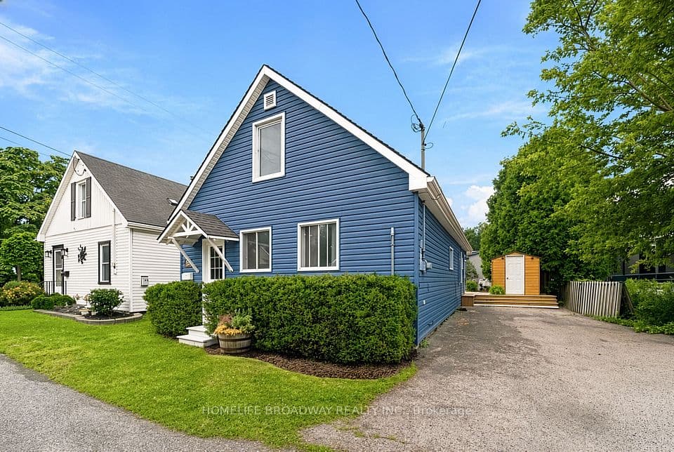 255 Robinson Street N, Grimsby, ON L3M 3E2 – photo 2