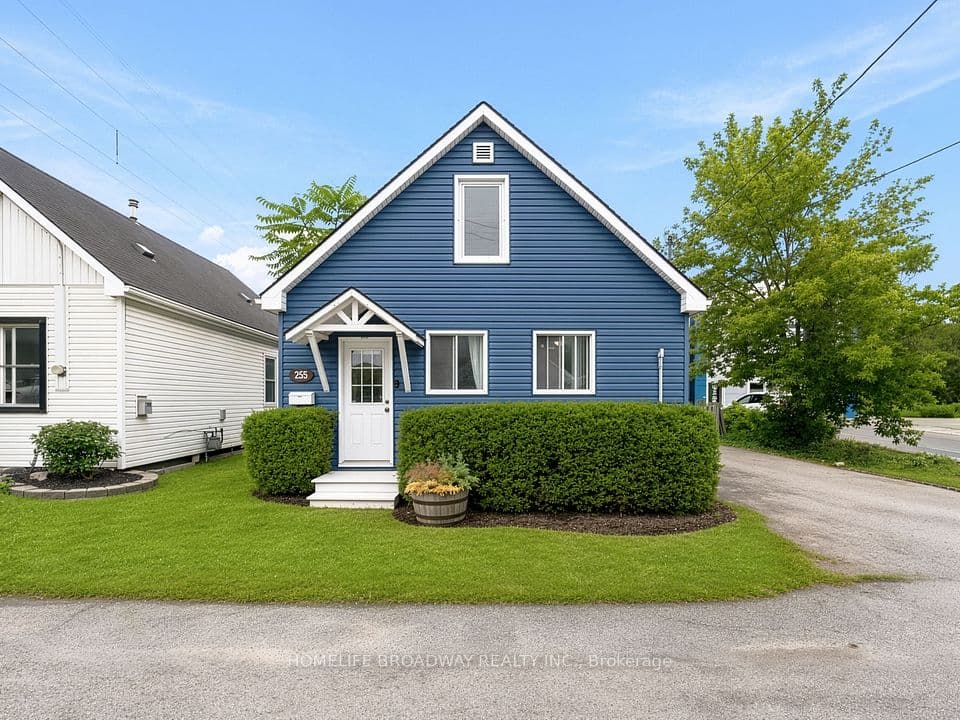 255 Robinson Street N, Grimsby, ON L3M 3E2 – main photo