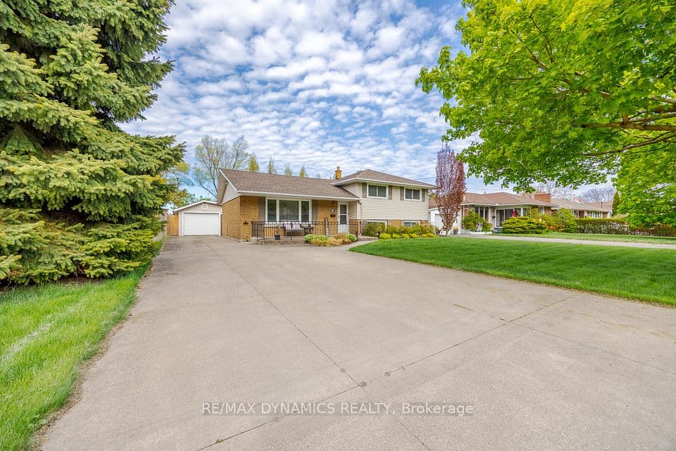 87 Rochelle Drive, St. Catharines, ON L2M 6Y7 – main photo