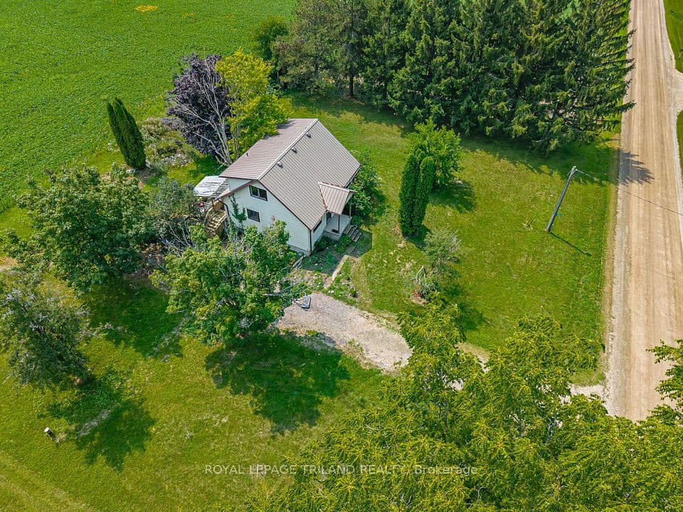 10207 Ivan Drive, Middlesex Centre, ON N0M 2A0 – main photo