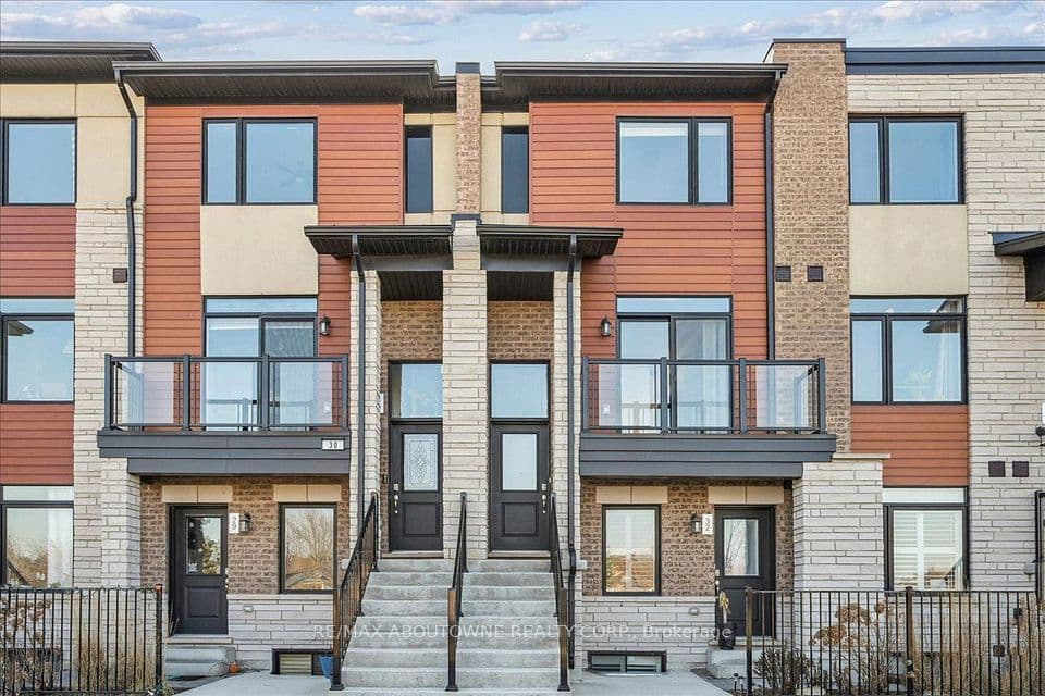 590 North Service Road 31, Hamilton, ON L8E 0K5 – main photo