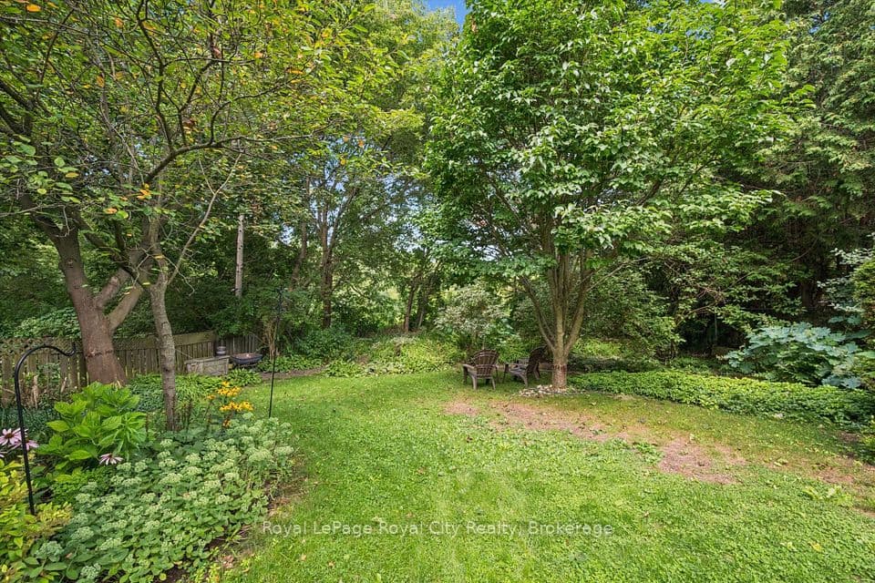 34 Pondview Crescent, Guelph, ON N1E 3K1 – photo 3