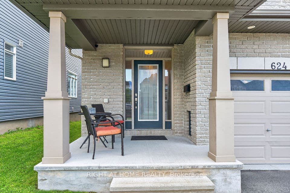 624 Spring Valley Drive, Orleans - Convent Glen and Area, ON K1W 0C6 – photo 3
