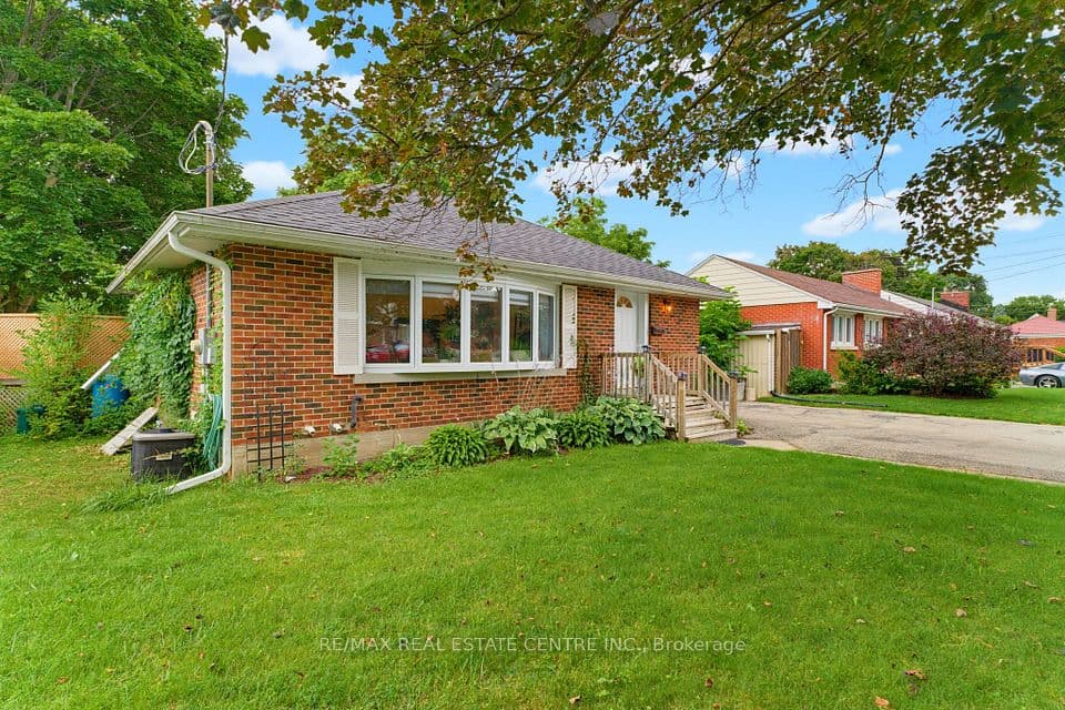 66 Scrimger Avenue, Cambridge, ON N1R 4W3 – photo 2