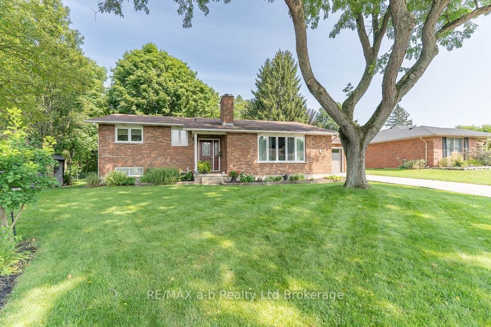 34 Glenridge Road, Tillsonburg, ON N4G 4J7 – main photo