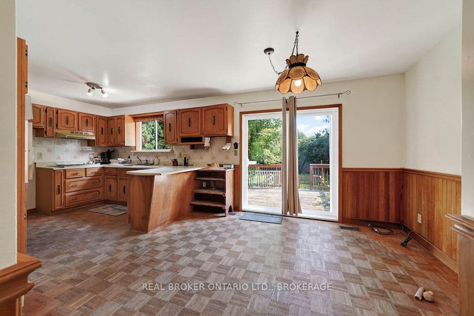 15380 North Lunenburg Road W, South Stormont, ON K0C 1R0 – photo 3