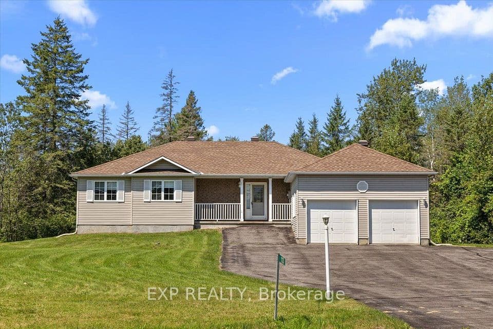 113 Grey Fox Drive, Carp - Huntley Ward, ON K0Z 1L0 – main photo