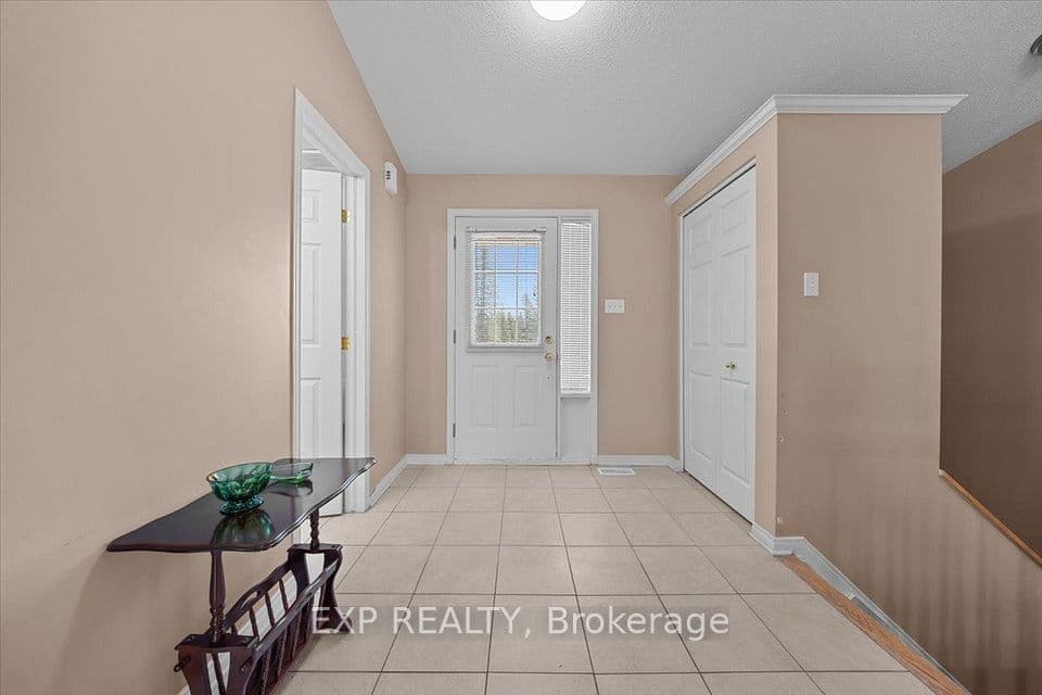 113 Grey Fox Drive, Carp - Huntley Ward, ON K0Z 1L0 – photo 3