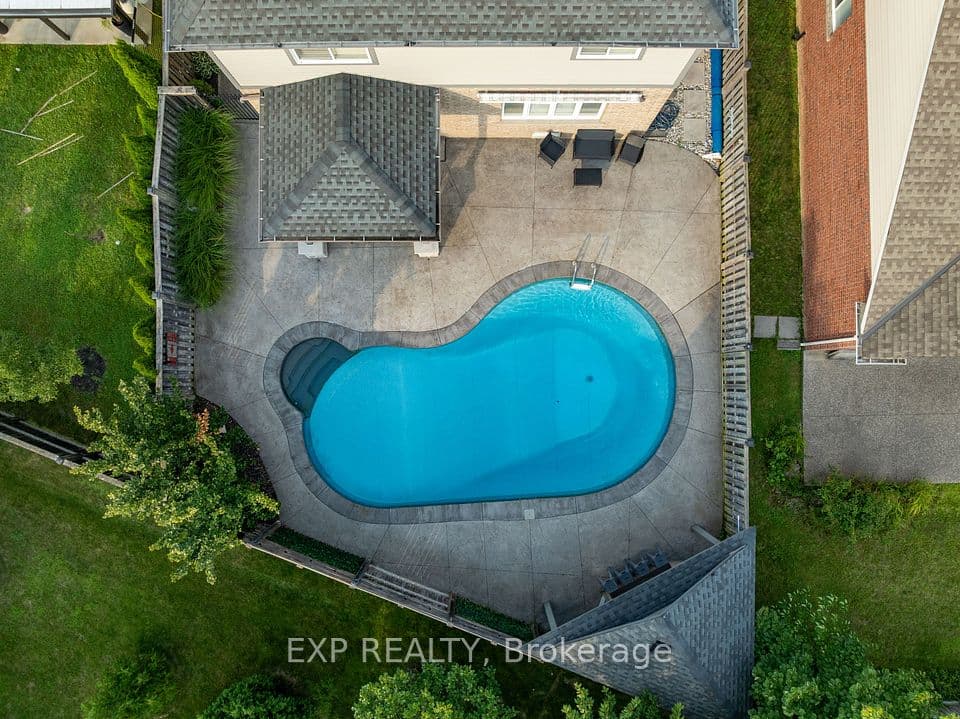 5783 Jake Crescent, Niagara Falls, ON L2H 0G3 – photo 2