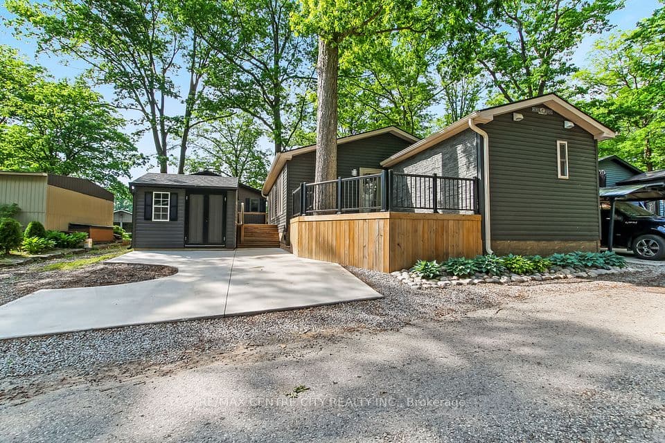 22790 Amiens Road 30, Middlesex Centre, ON N0L 1R0 – photo 2