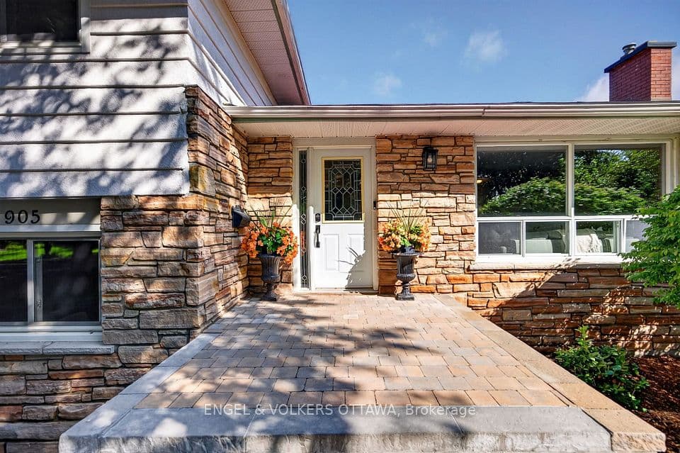 905 Garwood Avenue, Billings Bridge - Riverside Park and Area, ON K1V 6X2 – photo 3