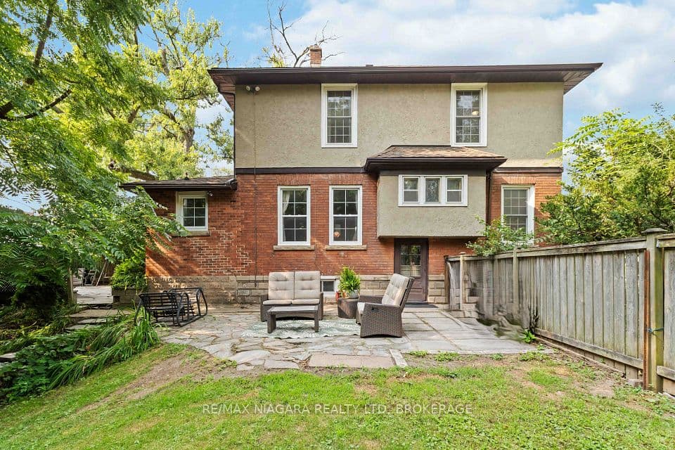 6275 Pine Grove Avenue, Niagara Falls, ON L2G 4J4 – photo 3