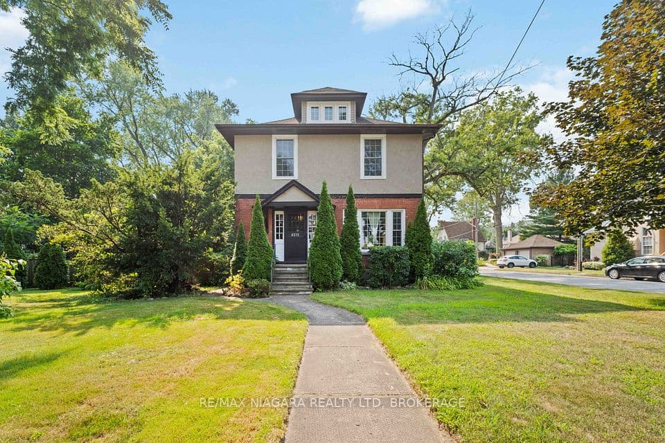 6275 Pine Grove Avenue, Niagara Falls, ON L2G 4J4 – main photo