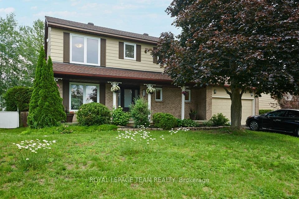 332 Liard Street, Stittsville - Munster - Richmond, ON K2S 1J8 – main photo