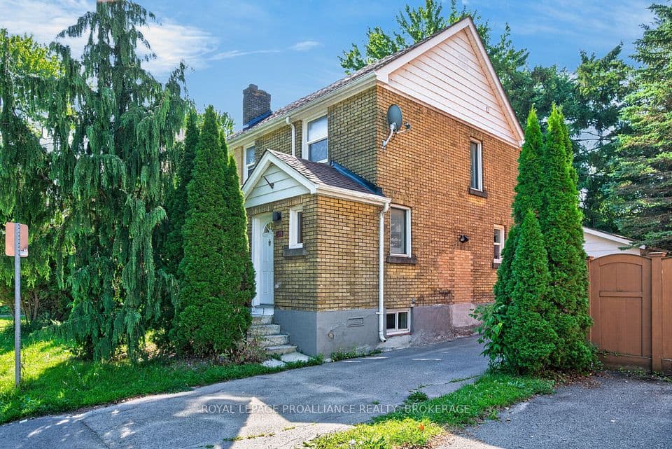 500 Brock Street, Kingston, ON K7L 1T7 – main photo