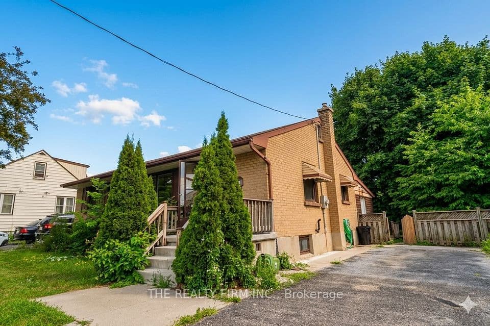 348 Winnipeg Boulevard, London East, ON N5W 4V2 – photo 2