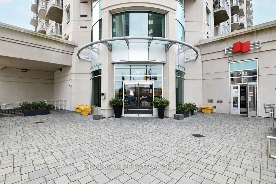 234 Rideau Street 902, Lower Town - Sandy Hill, ON K1N 0A9 – photo 2