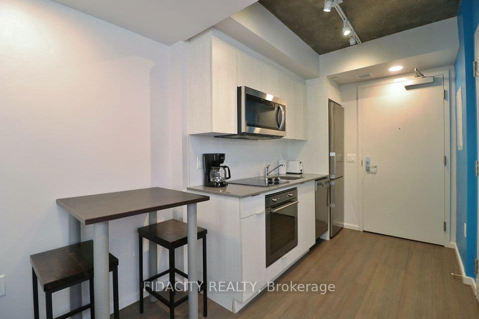 105 Champagne Avenue S 2908, Dows Lake - Civic Hospital and Area, ON K1S 5E5 – photo 3