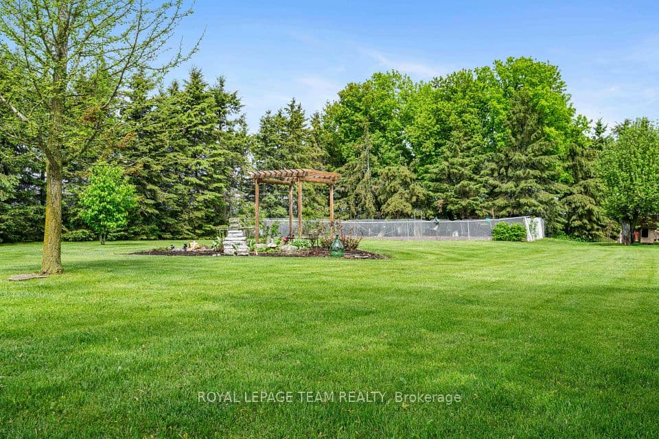 13585 County 9 Road, North Dundas, ON K0C 1H0 – photo 2