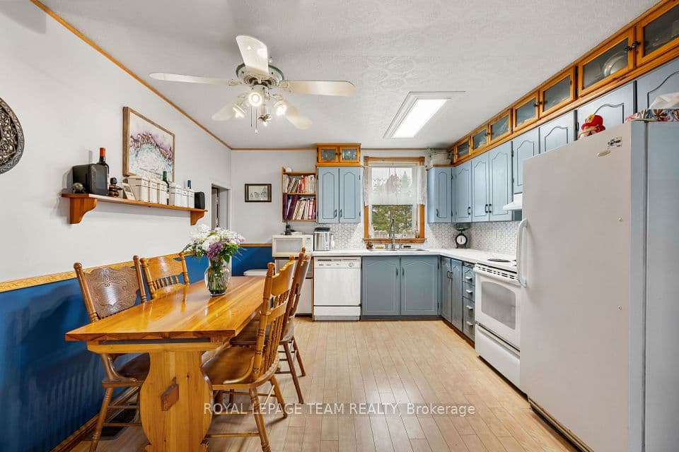 13585 County 9 Road, North Dundas, ON K0C 1H0 – photo 3