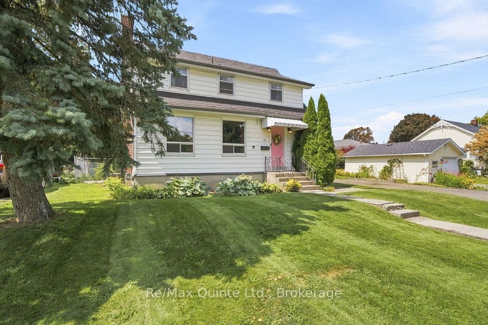 28 Shamrock Road, Belleville, ON K8P 4J2 – main photo