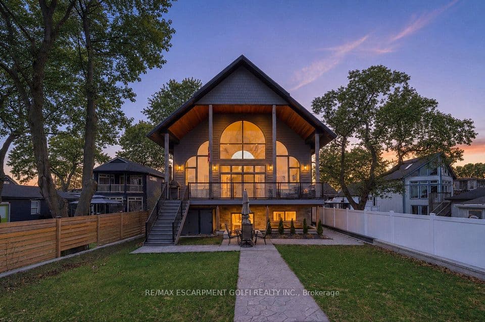207 BEACH Boulevard, Hamilton, ON L8H 6V8 – photo 2