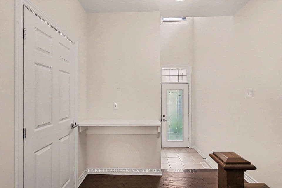 396 Ventoux Avenue, Orleans - Cumberland and Area, ON K4A 5L9 – photo 3