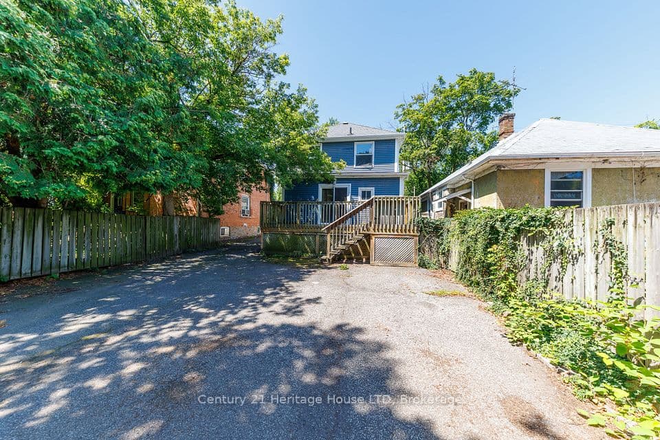 164 Lake Street, St. Catharines, ON L2R 5Y7 – photo 3