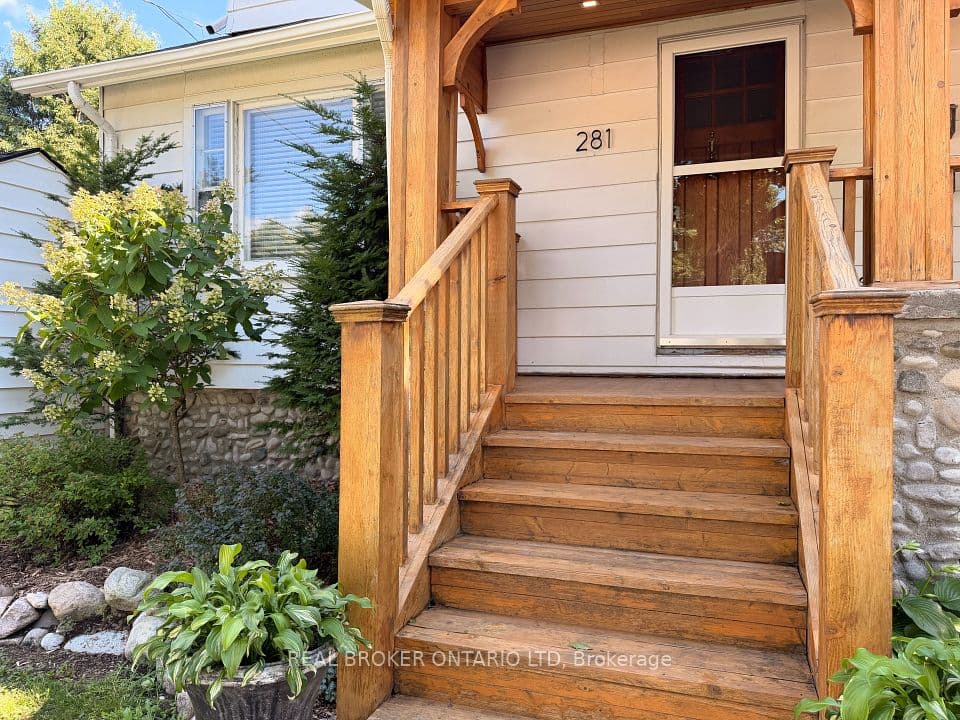281 Grosvenor Street S, London East, ON N6A 1Y9 – photo 2