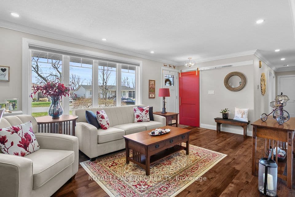 787 Grandview Road, Fort Erie, ON L2A 4V6 – photo 2