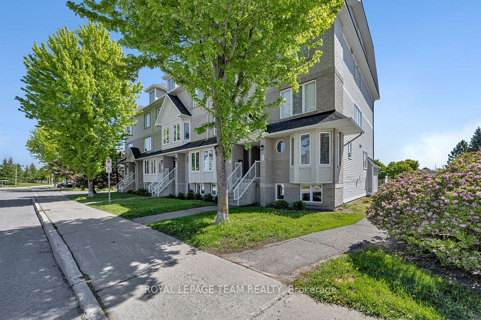 85 Cresthaven Drive, Barrhaven, ON K2G 6T9 – photo 2