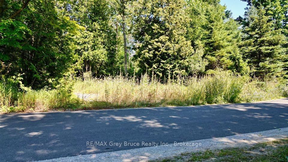 55 Whippoorwill Road, Northern Bruce Peninsula, ON N0H 1W0 – main photo