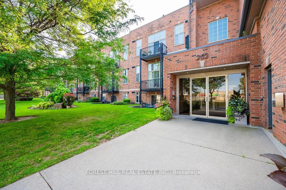 262 Dundas Street E 102, Hamilton, ON L9B 1A9 – main photo
