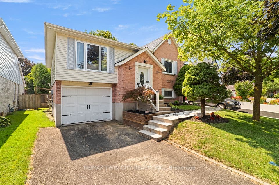 21 Golden Meadow Crescent, Kitchener, ON N2N 2L7 – main photo