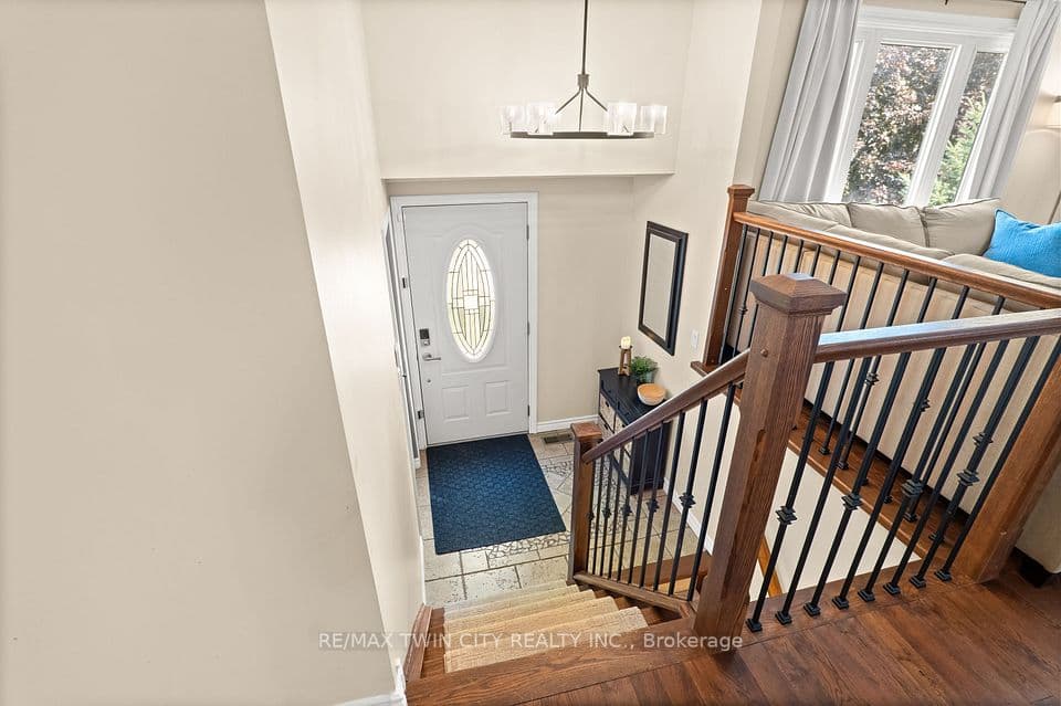 21 Golden Meadow Crescent, Kitchener, ON N2N 2L7 – photo 3