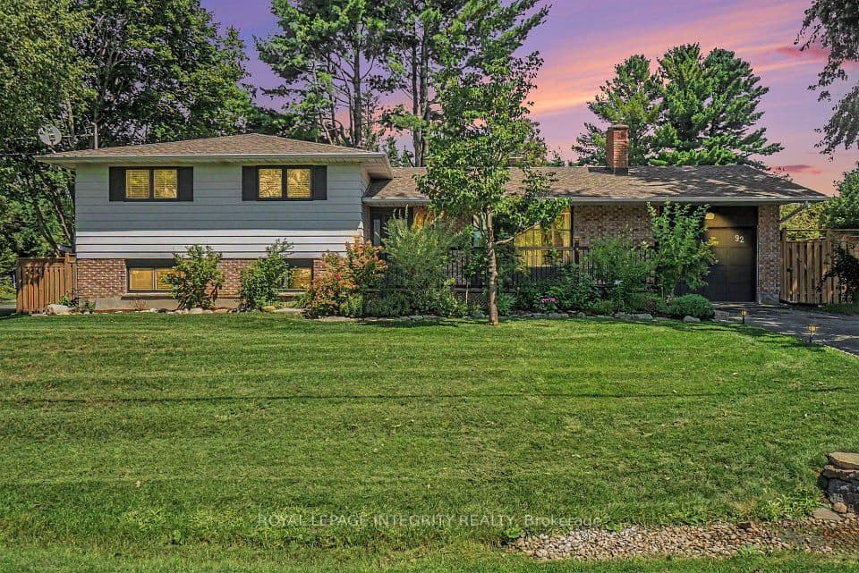 92 Lennox Street S, Stittsville - Munster - Richmond, ON K0A 2Z0 – photo 2