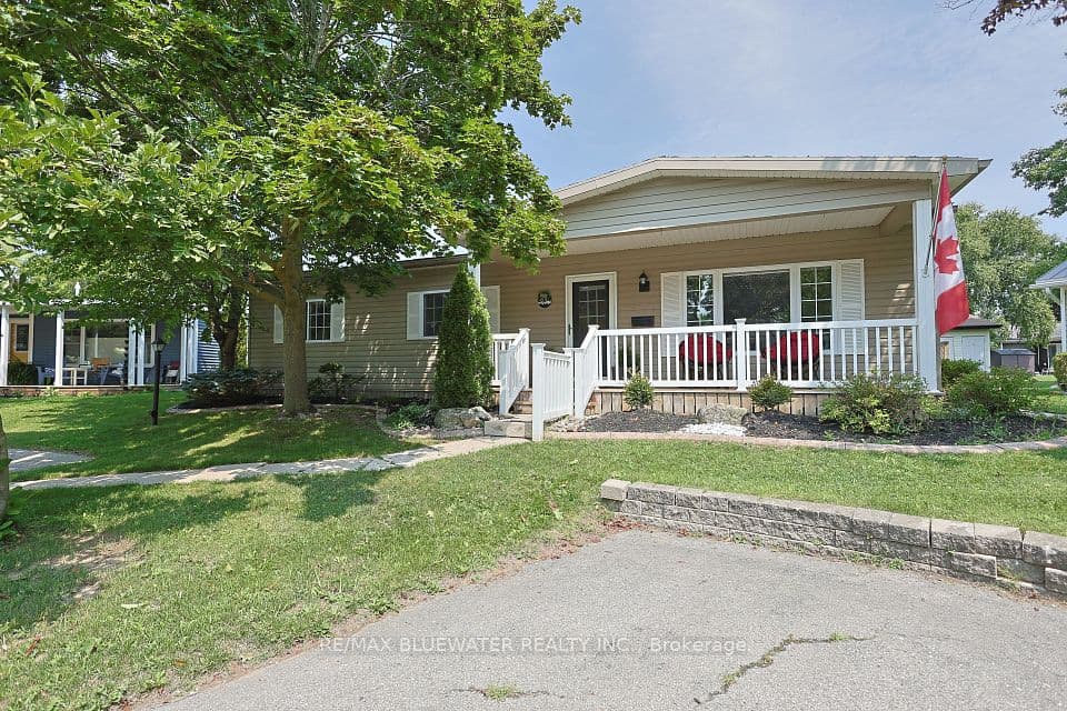 288 Concord Drive, South Huron, ON N0M 1T0 – main photo