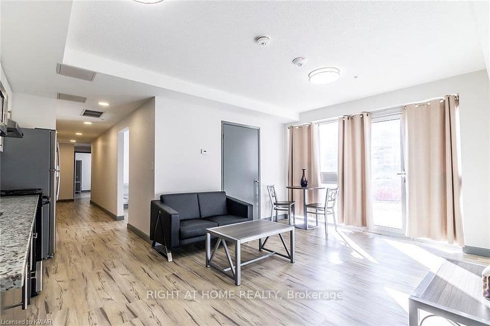 258B Sunview Street 215, Waterloo, ON N2L 3V9 – photo 3
