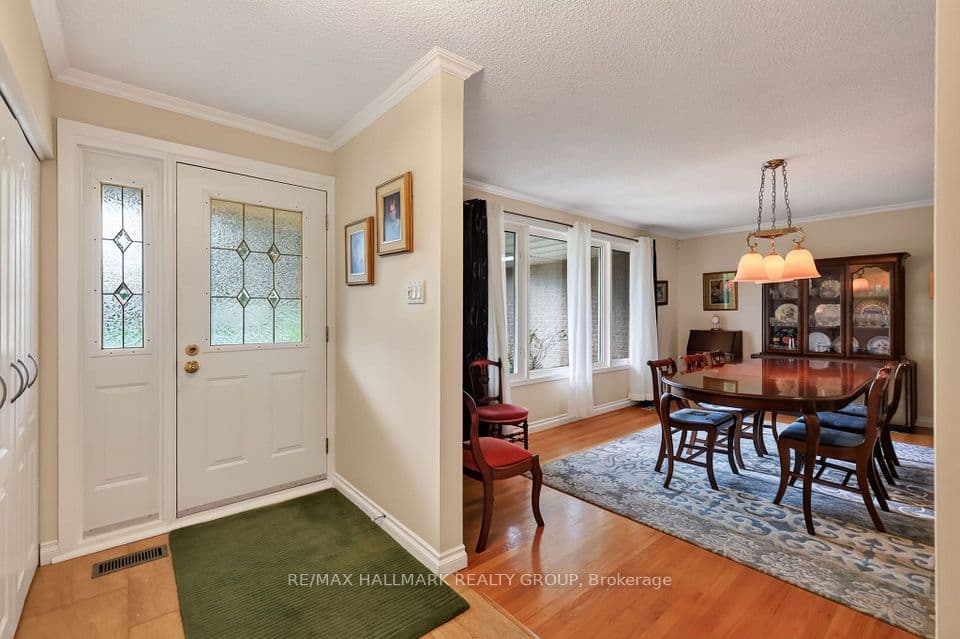 2692 Colman Street, Billings Bridge - Riverside Park and Area, ON K1V 8J9 – photo 3