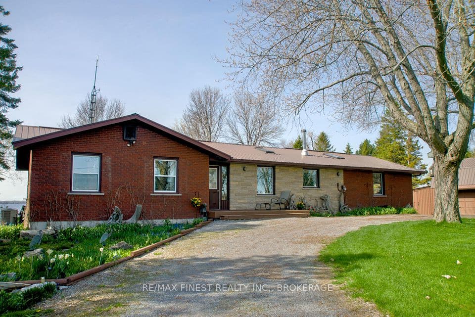 10930 Front Road, Loyalist, ON K0H 2S0 – photo 3